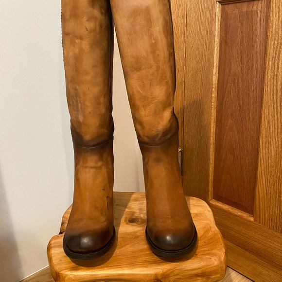 Brand new Free Bird Boots. Never worn. True to size - Picture 2 of 4